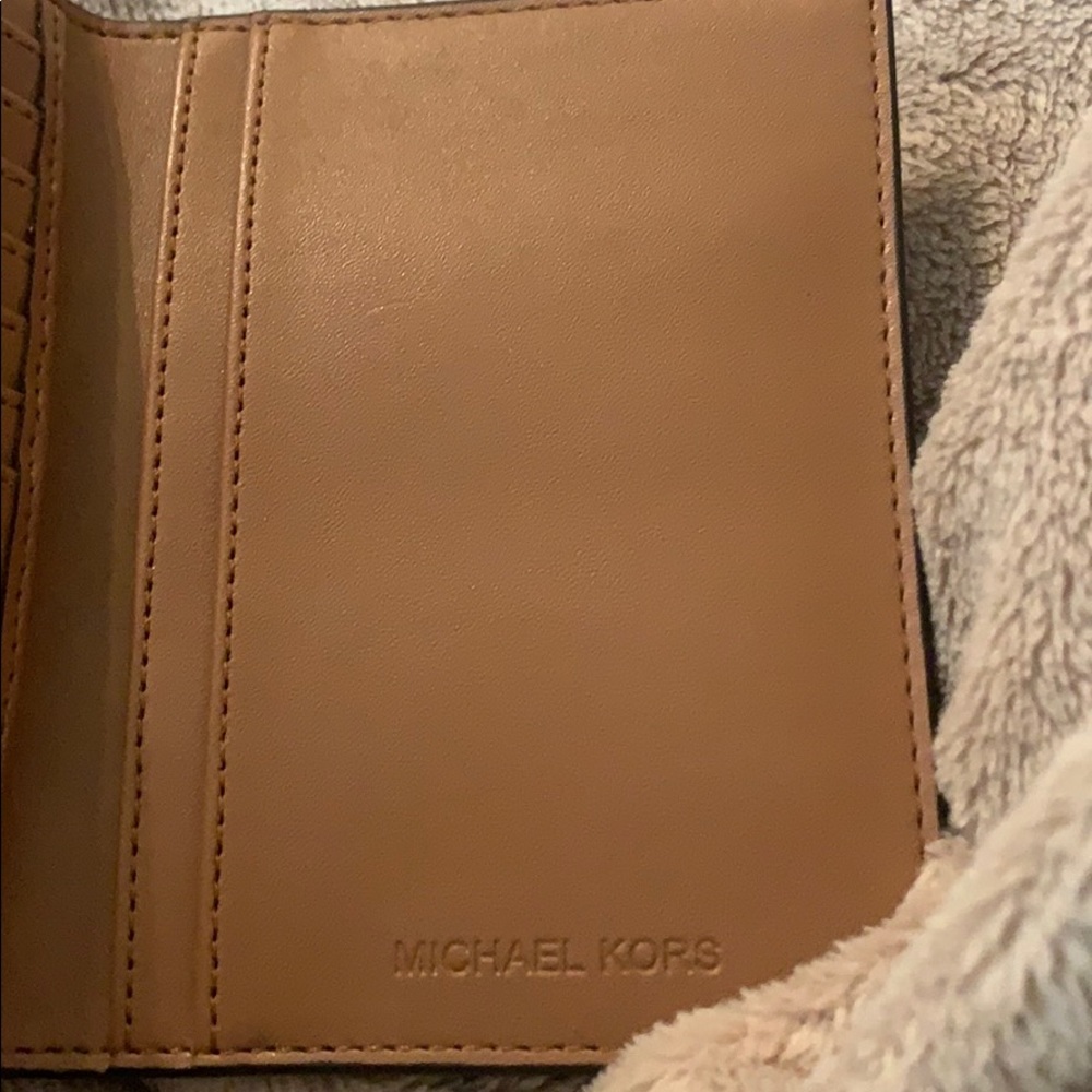 michael kors credit card holder - Picture 3 of 4